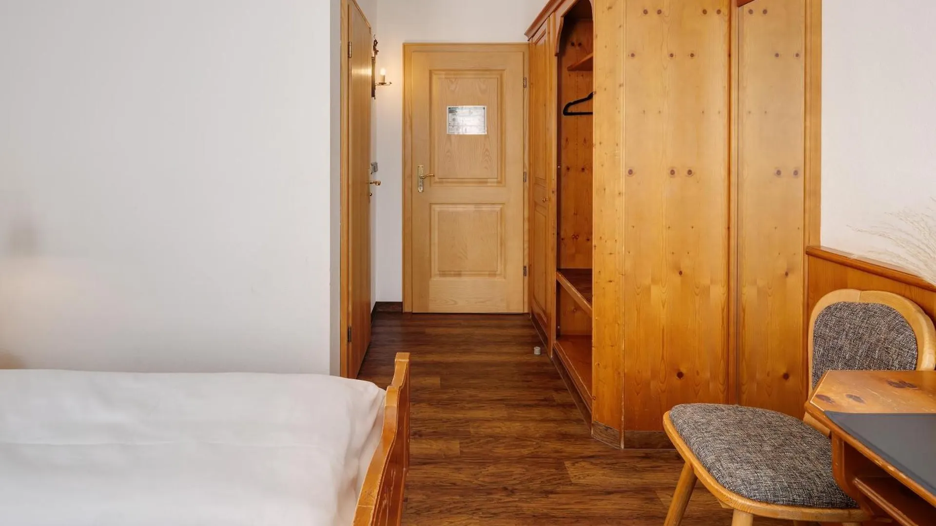 Gasthaus & Hotel 