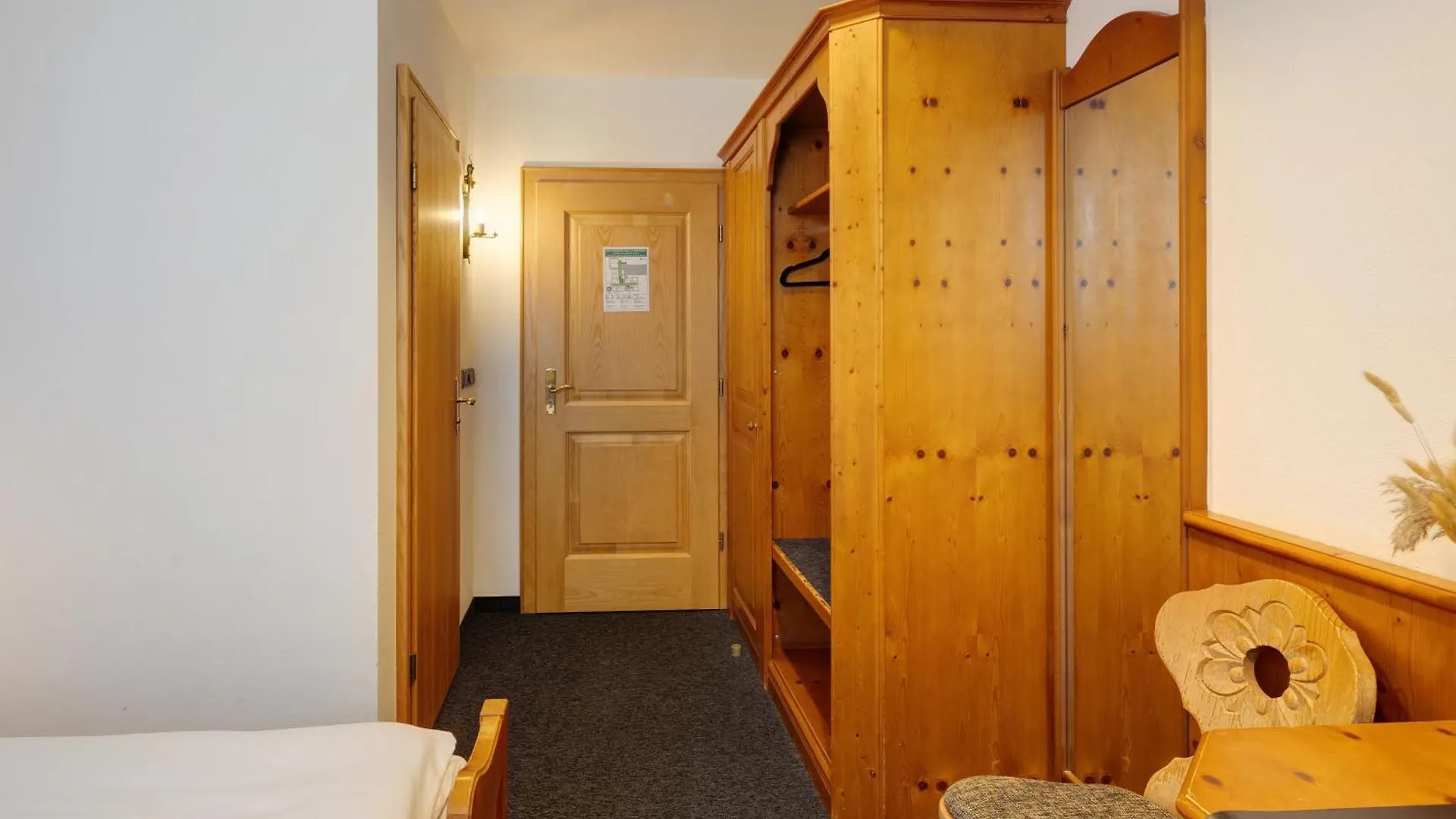 Gasthaus & Hotel 
